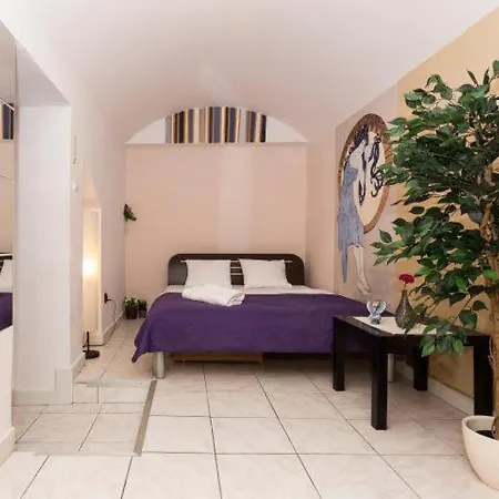 Apartment Hall - Basement *
